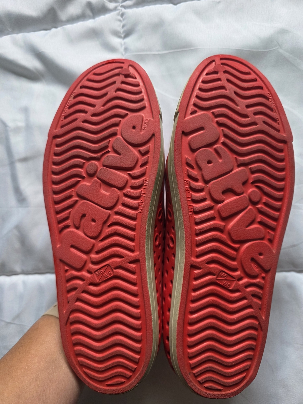 Native Red Mules with Beige Toe Cap - Picture 2 of 3